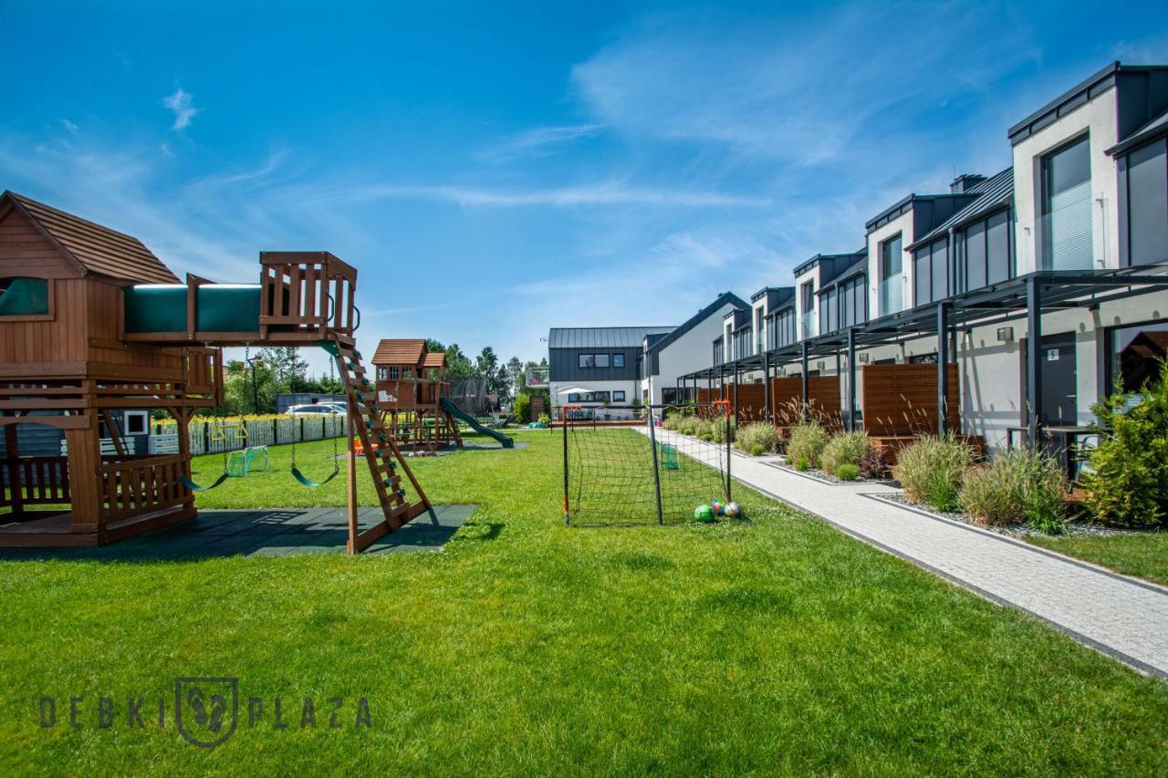 Debki Plaza Apartment Екстериор снимка