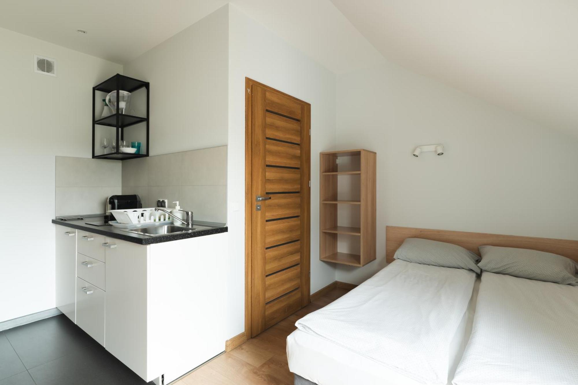 Debki Plaza Apartment Екстериор снимка