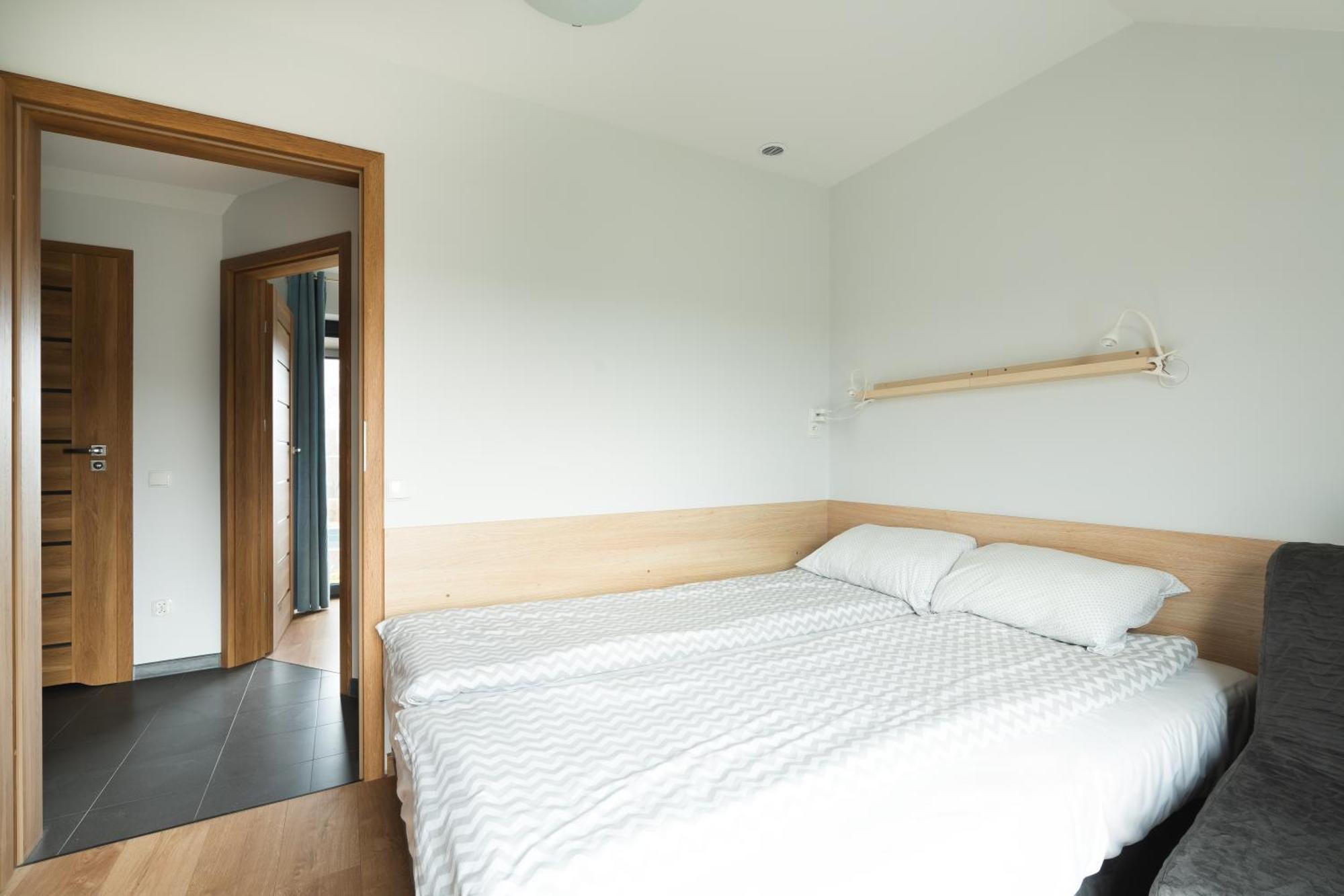 Debki Plaza Apartment Екстериор снимка