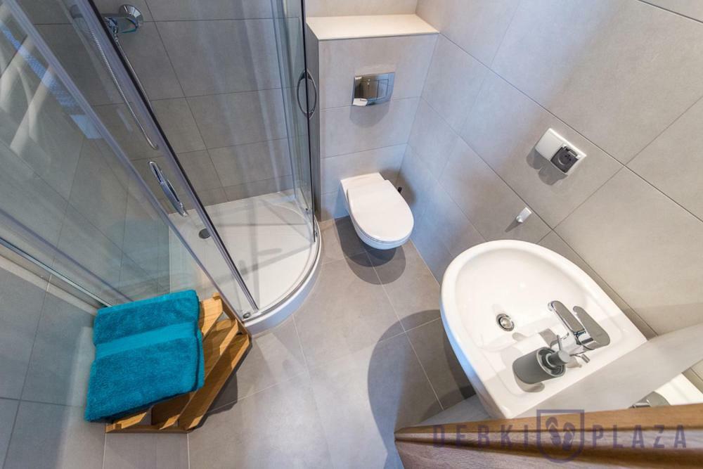 Debki Plaza Apartment Екстериор снимка